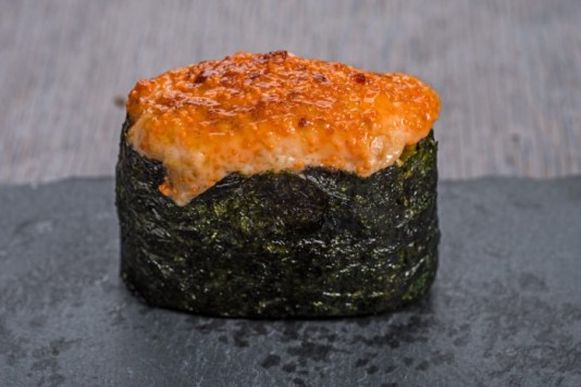 Запеченный гункан угорь